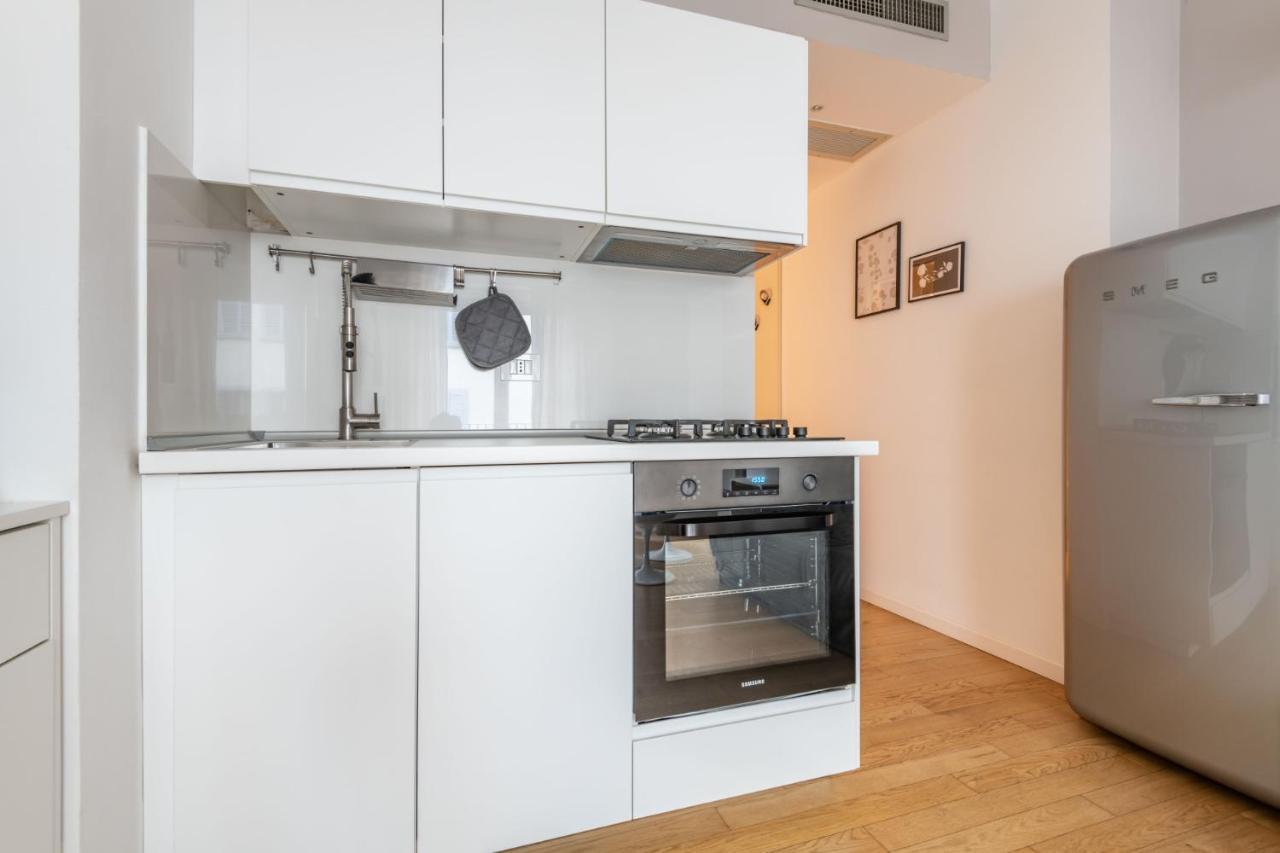Easylife - Sofisticato Monolocale Con Terrazzino Nel Cuore Di Porta Venezia Milaan Buitenkant foto